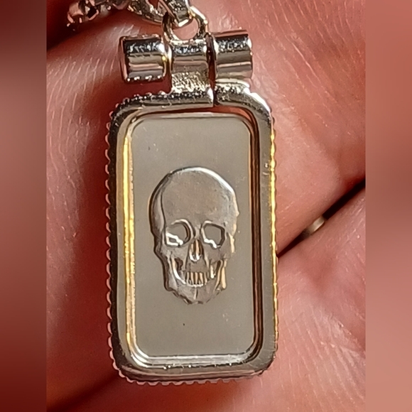 💀 1g Pendant Charm .999 Fine Silver (Bezel .925) High Quality Jewelry Skul… - Picture 3 of 5
